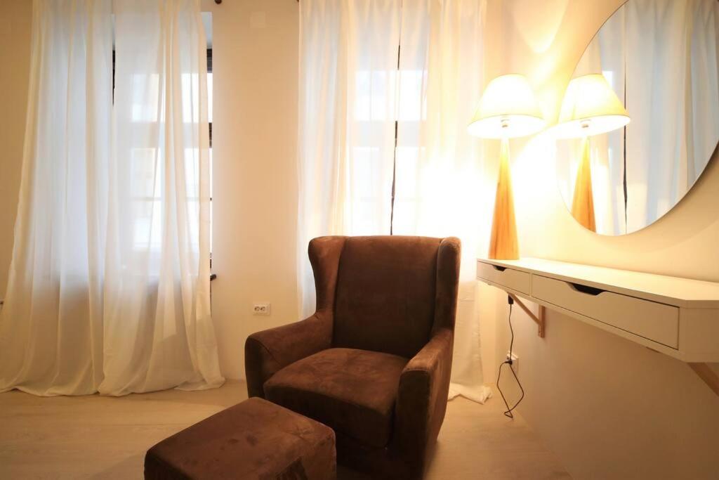 Lovely Two Bedroom In The Old Town Рига Екстериор снимка